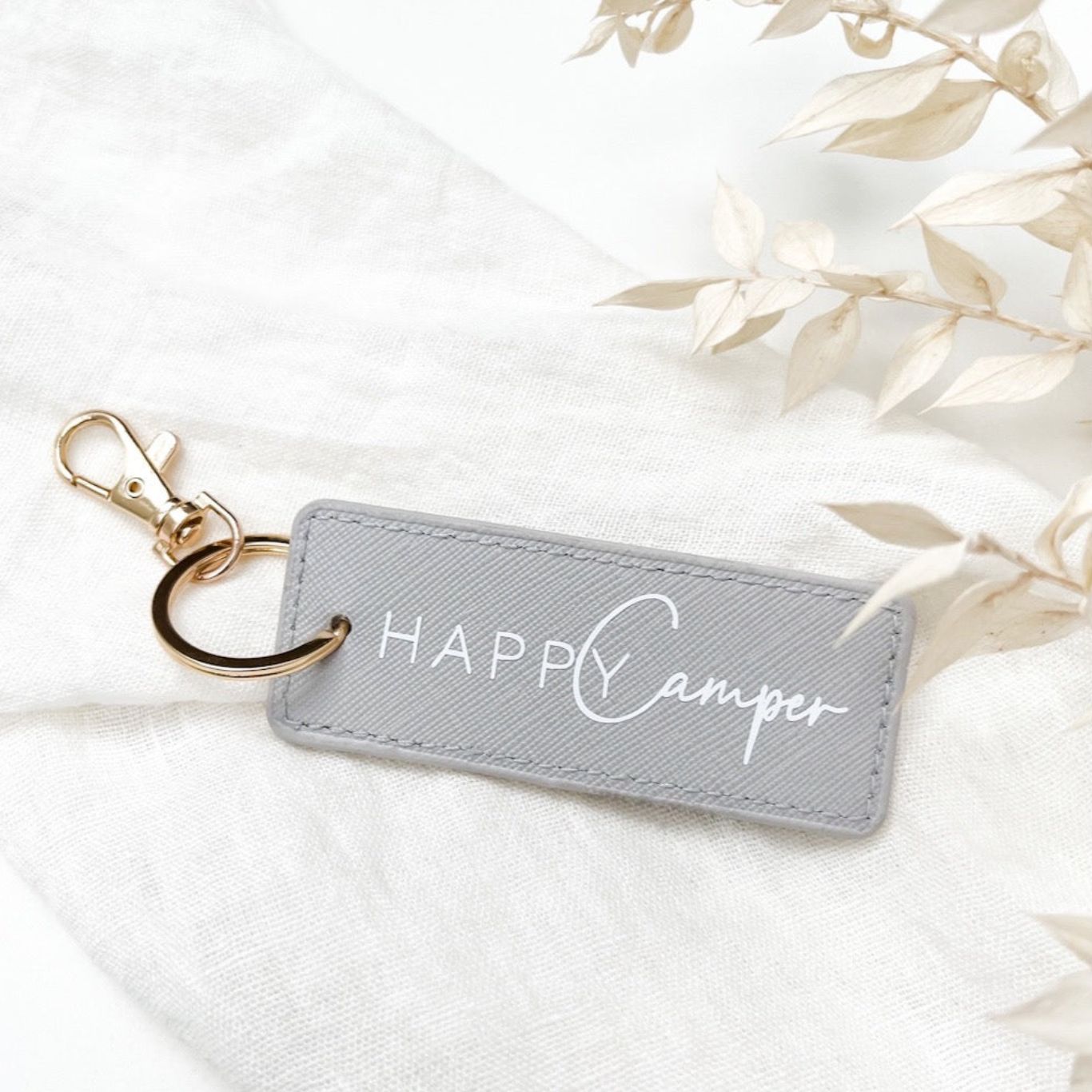 Schlüsselanhänger HAPPYCAMPER & NAME personalisiert das doppelte Plottchen®