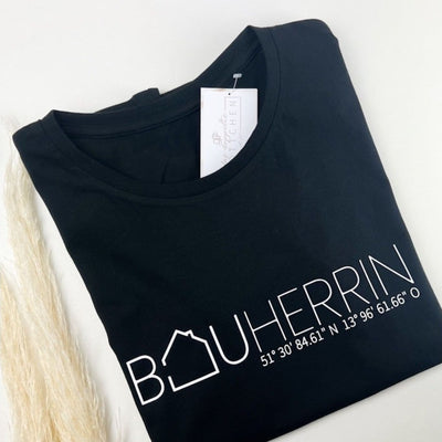 T-Shirt BAUHERRIN & KOORDINATEN personalisiert das doppelte Plottchen®
