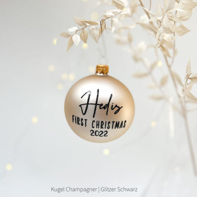 Weihnachtsbaumkugel ERSTES WEIHNACHTEN personalisiert das doppelte Plottchen®